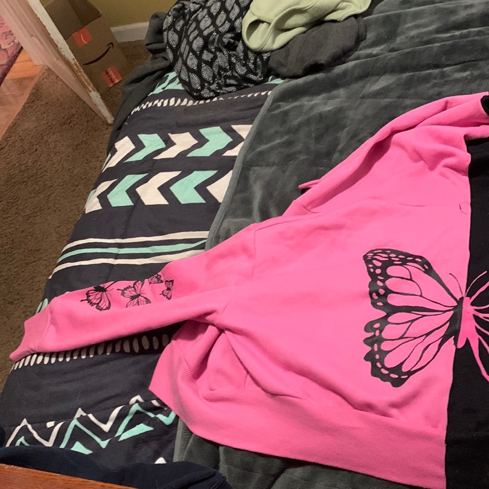 rue 21 crop zip up